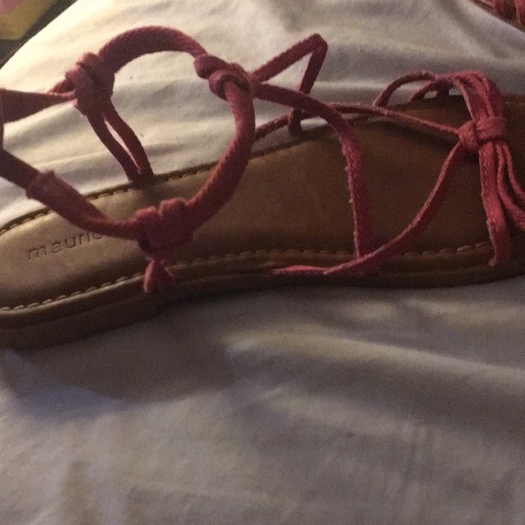 Sandals size 9 - Picture 3 of 6